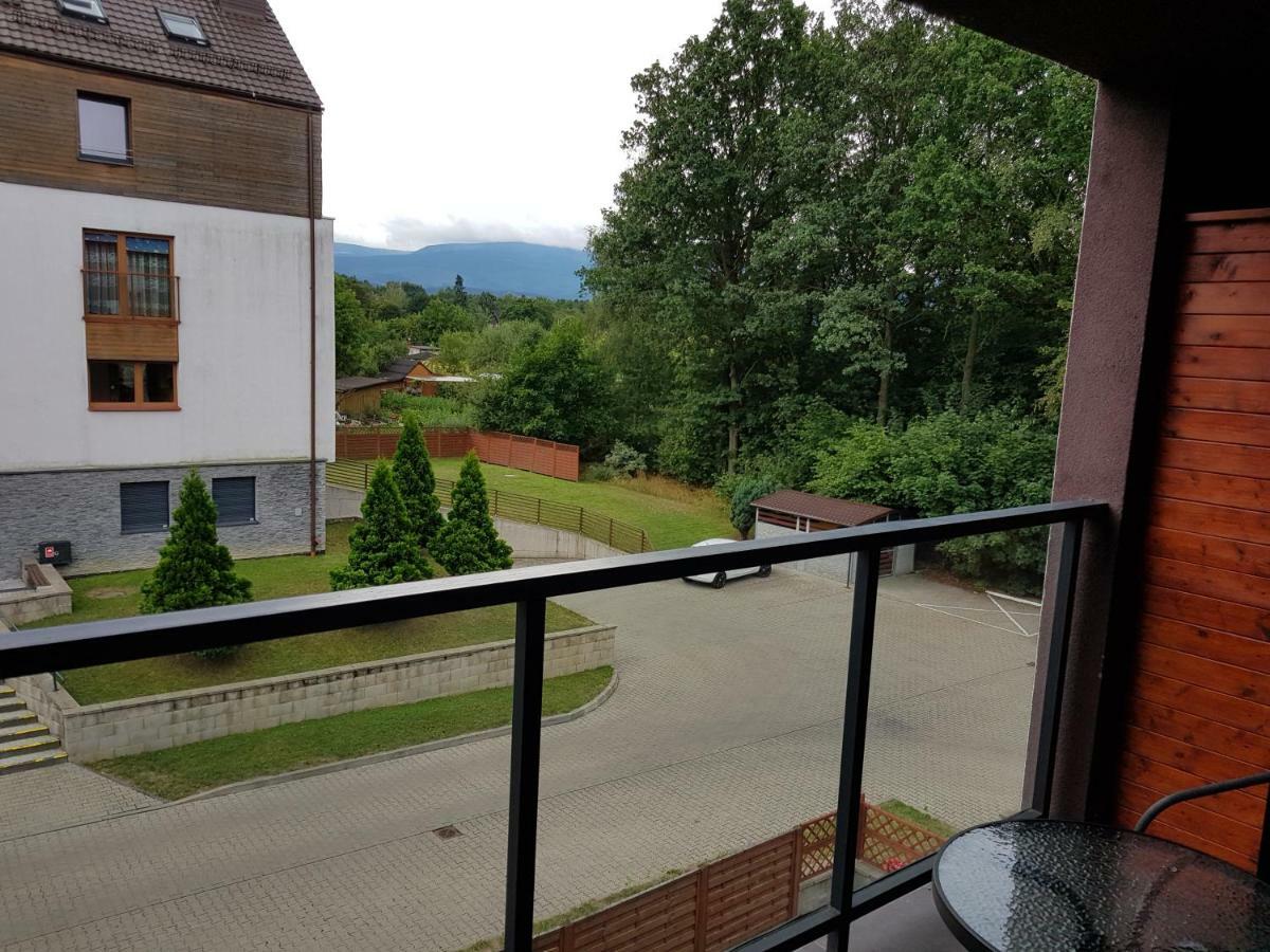 Apartament Jelenia Gora - Cieplice Exteriör bild
